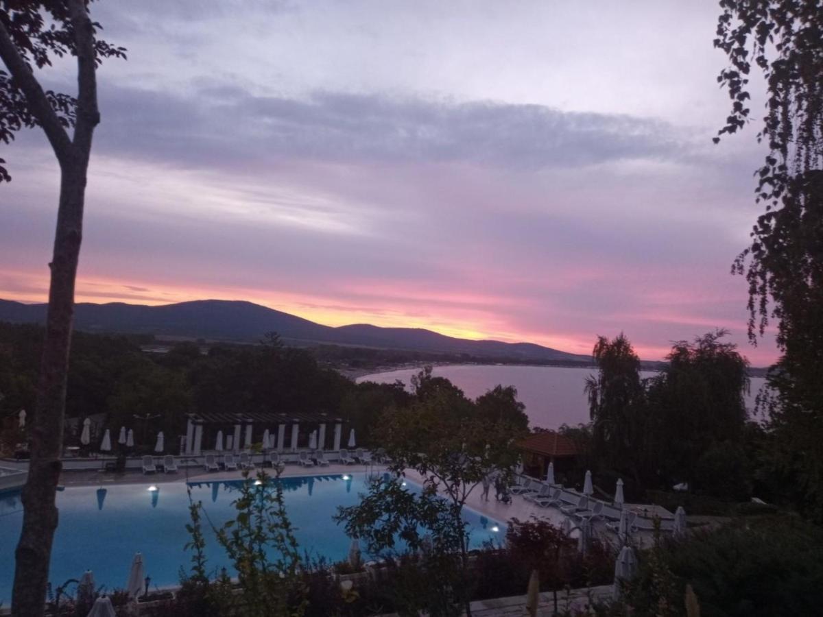 Private Holiday Flat By Seaside - Santa Marina- Szozopol Kültér fotó